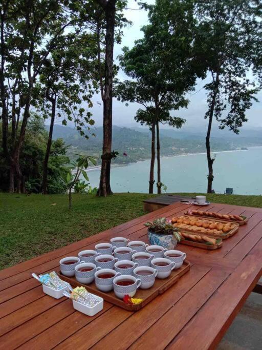 Terrace Villa - Pelabuhan Ratu Bantarkalapa エクステリア 写真